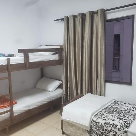 Hostel Split Rock Tirana Extérieur photo