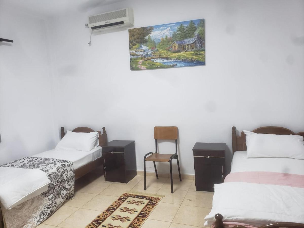 Hostel Split Rock Tirana Extérieur photo