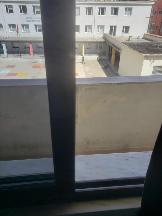 Hostel Split Rock Tirana Extérieur photo
