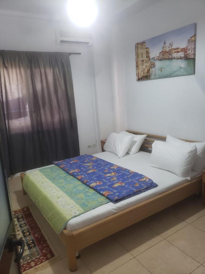 Hostel Split Rock Tirana Extérieur photo