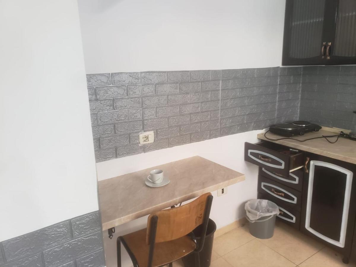 Hostel Split Rock Tirana Extérieur photo
