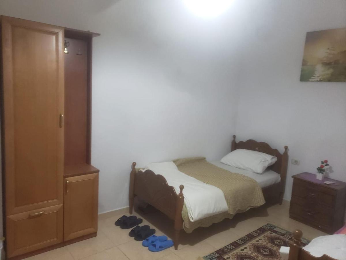Hostel Split Rock Tirana Extérieur photo