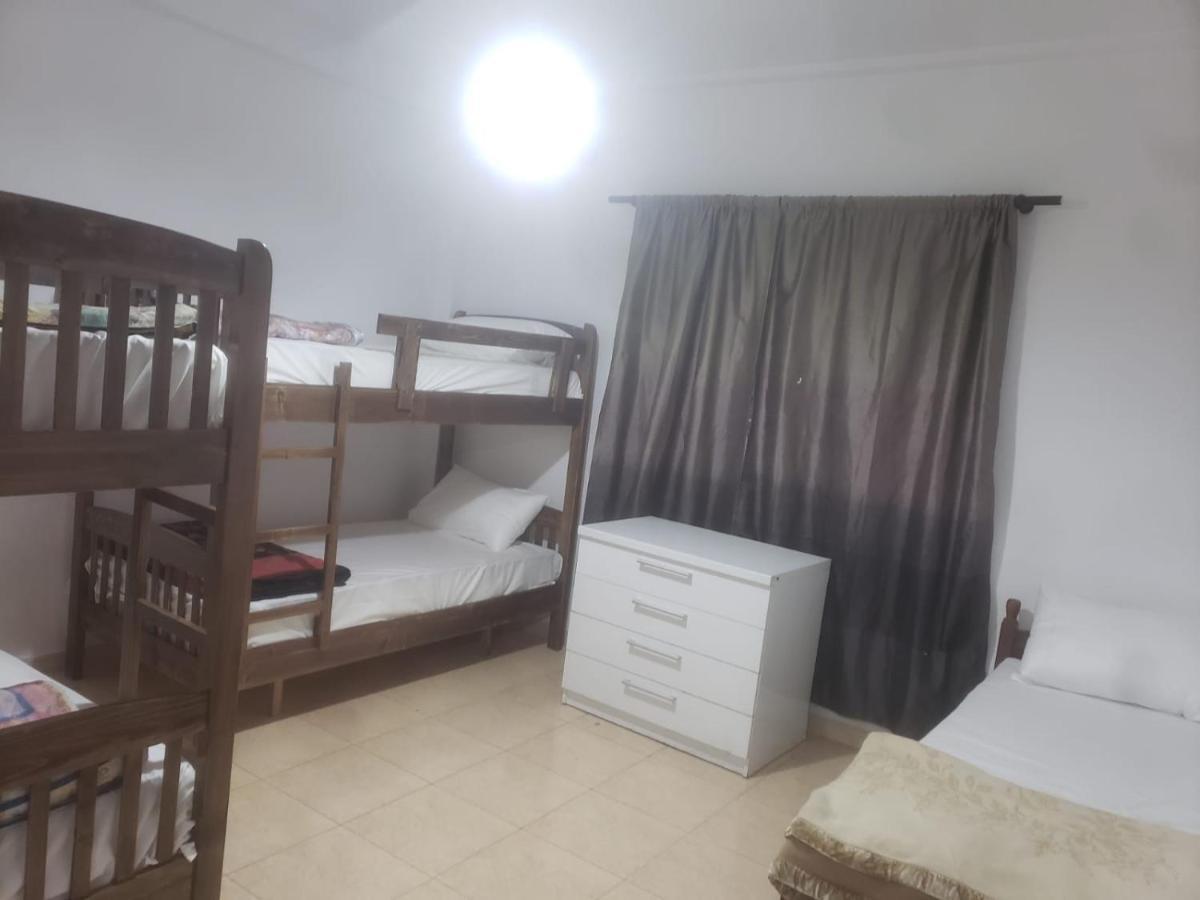 Hostel Split Rock Tirana Extérieur photo